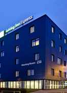 Hotel Exterior Night Holiday Inn Express BIRMINGHAM - SOUTH A45, an IHG Hotel