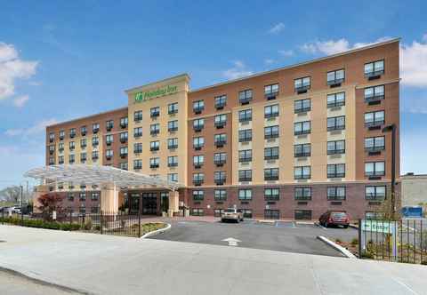 Exterior Holiday Inn NEW YORK JFK AIRPORT AREA, an IHG Hotel