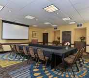 Functional Hall 4 Holiday Inn Express ST PAUL S - INVER GROVE HGTS, an IHG Hotel