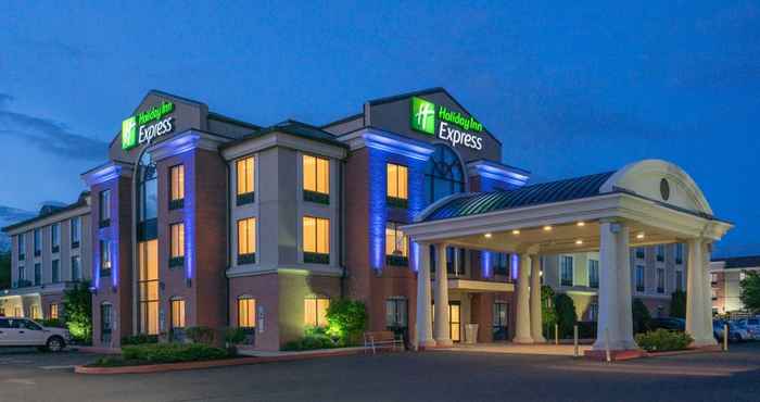 Luar Bangunan Holiday Inn Express & Suites QUAKERTOWN, an IHG Hotel