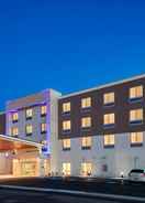 EXTERIOR_BUILDING Holiday Inn Express & Suites MEDFORD, an IHG Hotel