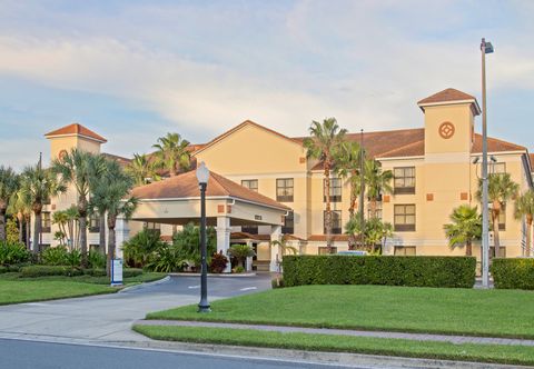 外部的 Holiday Inn Express & Suites CLEARWATER NORTH/DUNEDIN by IHG, an IHG Hotel