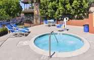 Entertainment Facility 7 Candlewood Suites SAN DIEGO