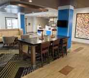 Sảnh chờ 6 Holiday Inn Express & Suites FORT WAYNE NORTH, an IHG Hotel