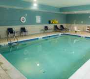 Hồ bơi 2 Holiday Inn Express & Suites FORT WAYNE NORTH, an IHG Hotel
