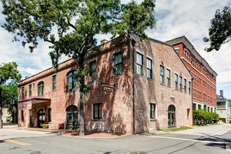 Bangunan 4 Staybridge Suites SAVANNAH HISTORIC DISTRICT, an IHG Hotel