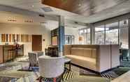 Lobi 7 Holiday Inn Express & Suites CHARLESTON NE MT PLEASANT US17, an IHG Hotel