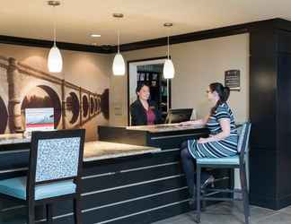 Lobby 2 Staybridge Suites CHICAGO-OAKBROOK TERRACE, an IHG Hotel