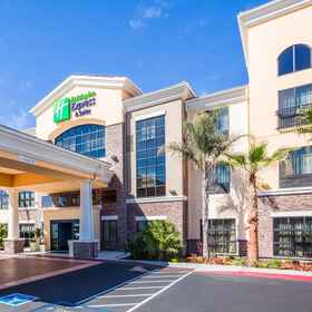 Welcome to the Holiday Inn Express & Suites Eureka, CA 1 Holiday Inn Express & Suites EUREKA by IHG, an IHG Hotel, Hotel Humboldt County