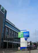 Hotel Exterior Holiday Inn Express LONDON - HEATHROW T5, an IHG Hotel