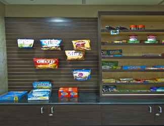 Lobby 2 Holiday Inn Express & Suites JACKSON/PEARL INTL AIRPORT, an IHG Hotel