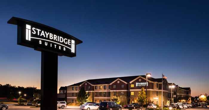 Bangunan Staybridge Suites O'FALLON CHESTERFIELD, an IHG Hotel