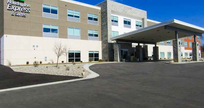 Exterior Holiday Inn Express & Suites COLDWATER, an IHG Hotel