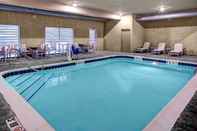 Swimming Pool Holiday Inn Express & Suites COLDWATER, an IHG Hotel