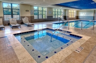 Swimming Pool Holiday Inn & Suites TUPELO NORTH, an IHG Hotel