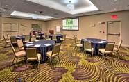 Functional Hall 5 Holiday Inn & Suites TUPELO NORTH, an IHG Hotel