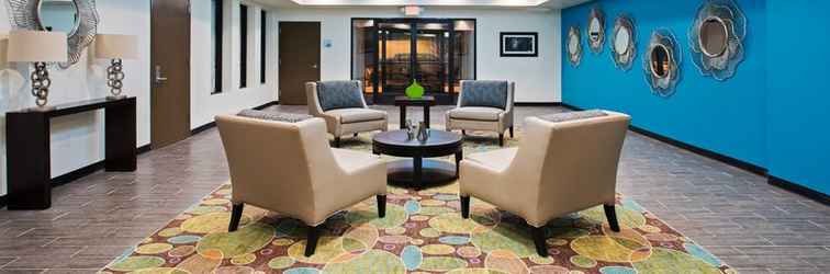 Lobi Holiday Inn Express & Suites WYOMISSING, an IHG Hotel