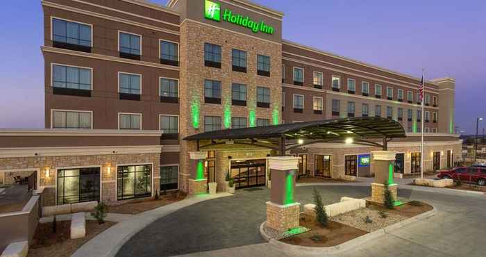 Bangunan Holiday Inn APPLETON, an IHG Hotel