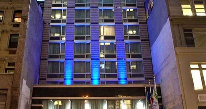 Exterior Holiday Inn Express MANHATTAN TIMES SQUARE SOUTH, an IHG Hotel