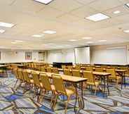 Functional Hall 6 Holiday Inn Express & Suites MILWAUKEE-NEW BERLIN, an IHG Hotel