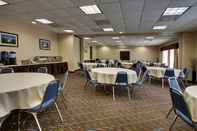 Functional Hall Holiday Inn Express BALTIMORE-BWI AIRPORT WEST, an IHG Hotel