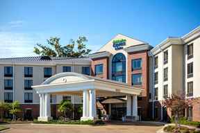 Holiday Inn Express & Suites JACKSON - FLOWOOD, an IHG Hotel