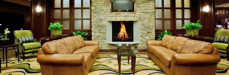 Lobby Holiday Inn Express & Suites WILMINGTON-NEWARK by IHG, an IHG Hotel