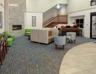 Lobby 2 Holiday Inn Express & Suites COEUR D ALENE I-90 EXIT 11, an IHG Hotel