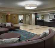 Lobby 4 Candlewood Suites NEWARK SOUTH - UNIVERSITY AREA