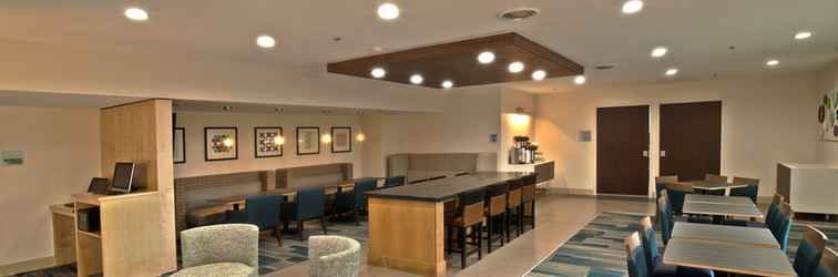 Lobby Holiday Inn Express & Suites EVANSVILLE NORTH, an IHG Hotel