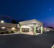 Bangunan 7 Holiday Inn JOHNSTOWN-GLOVERSVILLE, an IHG Hotel