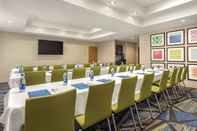Functional Hall Holiday Inn Express & Suites LAWTON-FORT SILL, an IHG Hotel