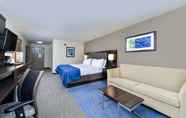 Kamar Tidur 7 Holiday Inn Express & Suites ST. LOUIS WEST-O'FALLON, an IHG Hotel