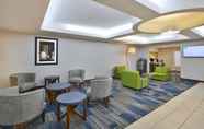 Lobby 3 Holiday Inn Express & Suites AUBURN HILLS, an IHG Hotel