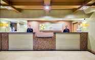 Sảnh chờ 3 Holiday Inn ROANOKE-TANGLEWOOD-RT 419&I581, an IHG Hotel