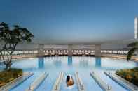 Swimming Pool Crowne Plaza GREATER NOIDA, an IHG Hotel