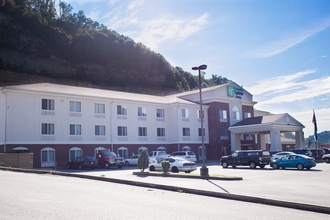 Exterior 4 Holiday Inn Express & Suites LOGAN, an IHG Hotel