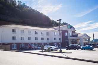 ภายนอกอาคาร 4 Holiday Inn Express & Suites LOGAN, an IHG Hotel