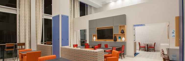 Lobi Holiday Inn Express & Suites INDIANAPOLIS NE - NOBLESVILLE, an IHG Hotel