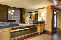 Lobby Holiday Inn Express & Suites WARWICK-PROVIDENCE (AIRPORT), an IHG Hotel