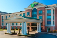 Exterior Holiday Inn Express & Suites WARWICK-PROVIDENCE (AIRPORT), an IHG Hotel