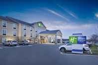 Bangunan Holiday Inn Express & Suites CIRCLEVILLE, an IHG Hotel