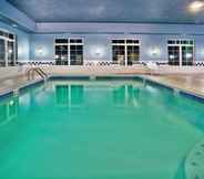 Swimming Pool 6 Holiday Inn Express PENDLETON, an IHG Hotel