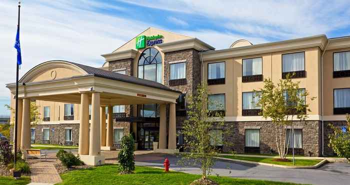 Exterior Holiday Inn Express & Suites CHESTER-MONROE-GOSHEN, an IHG Hotel