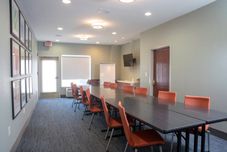 多功能厅 Holiday Inn Express & Suites CHESTER-MONROE-GOSHEN by IHG, an IHG Hotel