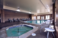 Swimming Pool Holiday Inn Express & Suites AMARILLO WEST, an IHG Hotel