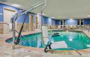 Swimming Pool 4 Holiday Inn Express & Suites SALINA, an IHG Hotel