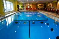 Swimming Pool Crowne Plaza HARRISBURG-HERSHEY, an IHG Hotel
