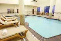 Swimming Pool Holiday Inn Express & Suites COLUMBUS OSU-MEDICAL CENTER, an IHG Hotel