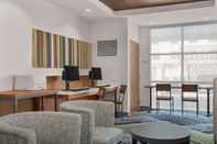 Common Space Holiday Inn Express & Suites SACRAMENTO AIRPORT NATOMAS, an IHG Hotel